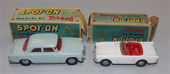 A Tri-ang Spot-On Sunbeam Alpine Convertible No. 191 and a Rover 3 Litre No. 157 (boxes worn and losses)